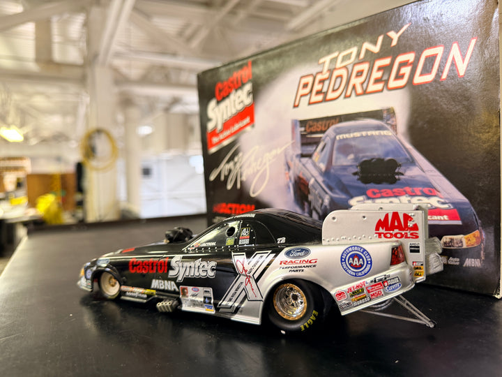 Tony Pedregon Castrol Syntec 2001 Ford Mustang Funny Car 1:24 Action Diecast