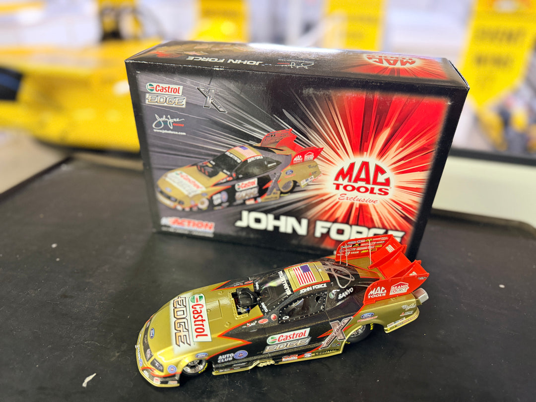 John Force Castrol Edge 2009 Ford Mustang Funny Car 1:24 Action Diecast