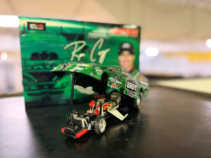Ron Capps Brut 2005 Dodge Funny Car 1:24 Action NHRA Diecast