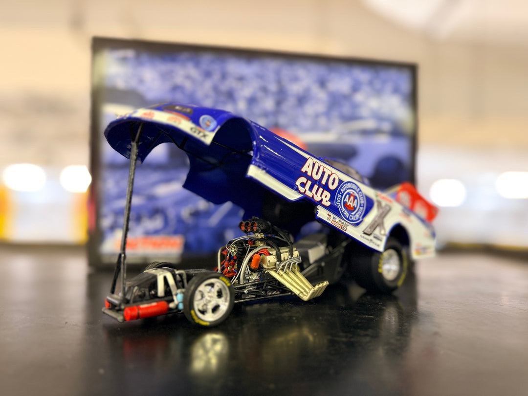 Robert Hight AAA Southern California 2009 Ford Mustang Funny Car 1:24 Scale Diecast – Limited Edition 1 of 604