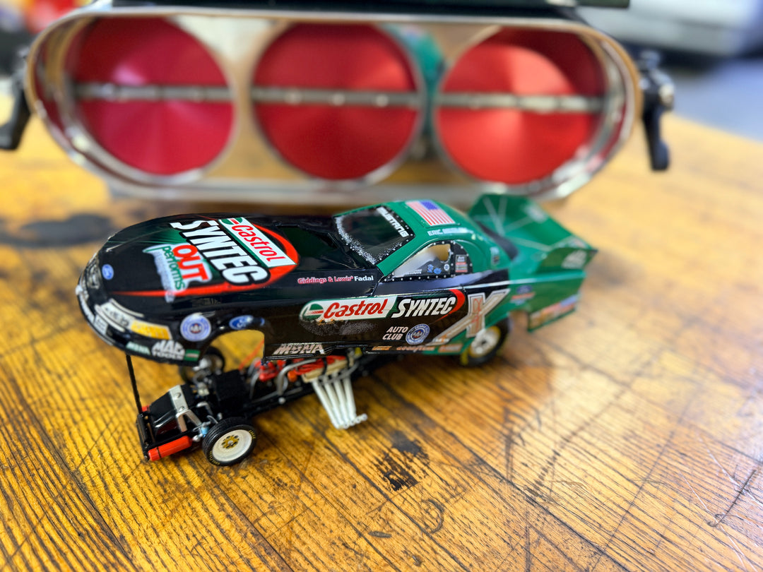 Eric Medlen 2005 Castrol Syntec Pomona Raced Ford Mustang Funny Car 1:24 Diecast