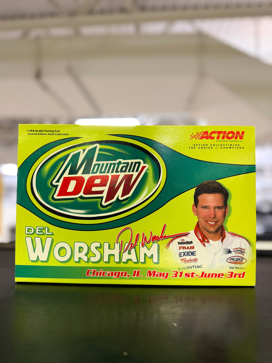 Del Worsham 2001 Mountain Dew Pontiac Firebird Funny Car – Chicago Special Edition 1:24 Diecast