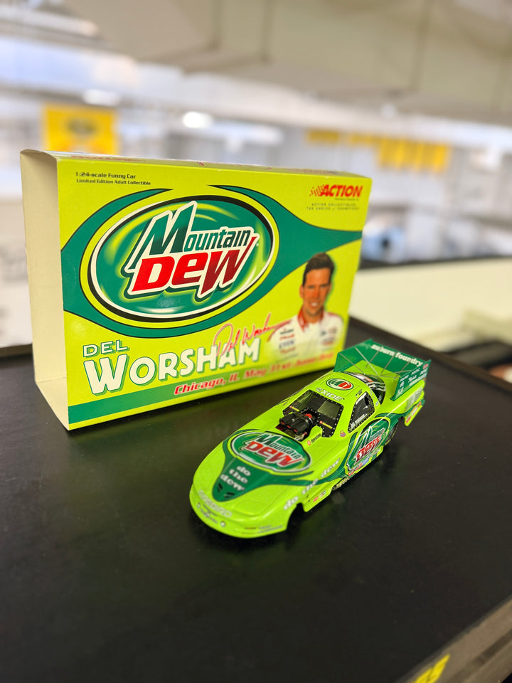 Del Worsham 2001 Mountain Dew Pontiac Firebird Funny Car – Chicago Special Edition 1:24 Diecast