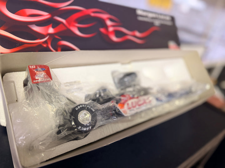 2005 Morgan Lucas Lucas Oil Top Fuel Dragster – 1:24 Racing Champions Authentics Diecast – 1 of 1,200