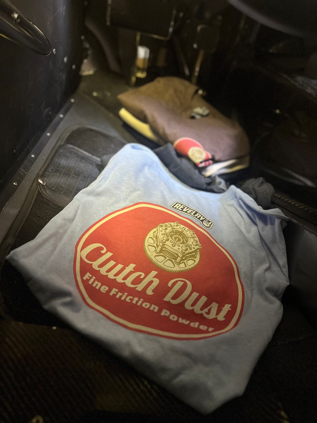 Revelry1 Clutch Dust Jersey T-Shirt [Unisex]