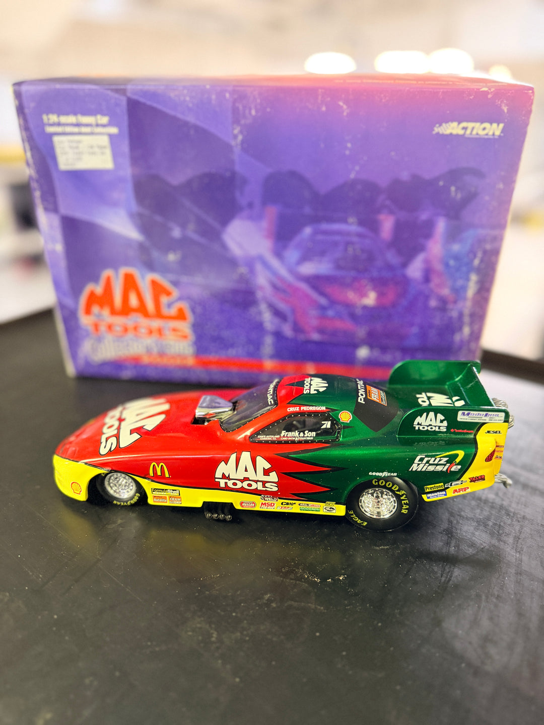 Cruz Pedregon 2000 MAC Tools Cruz Missile Firebird Funny Car 1:24 – NHRA Diecast