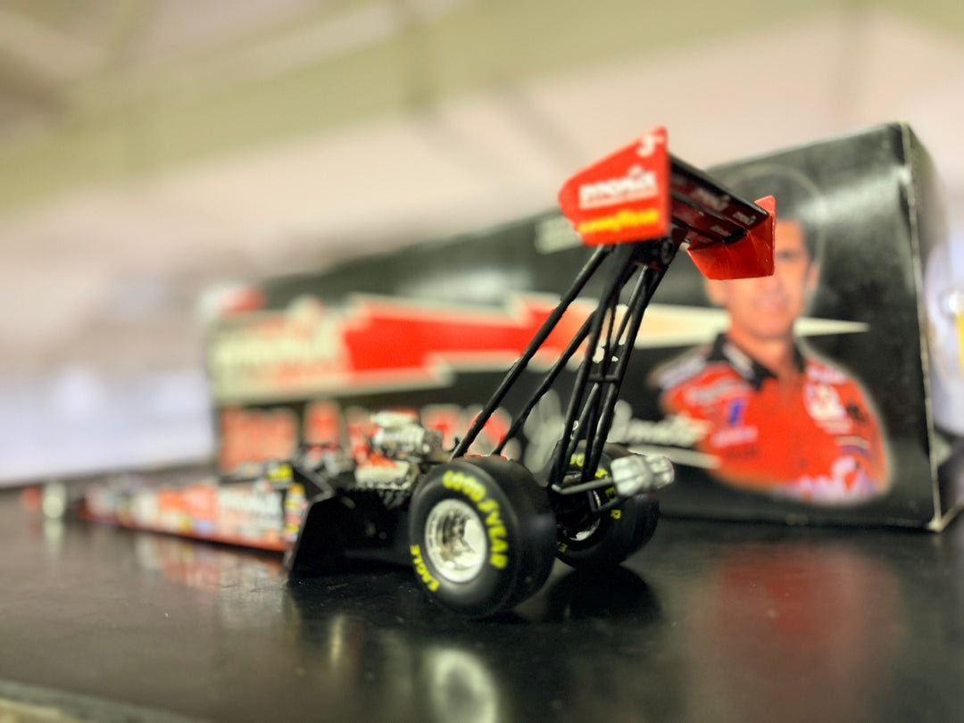 2000 Joe Amato Dynomax Top Fuel Dragster 1:24 Diecast NHRA Action Collectibles 1/3708