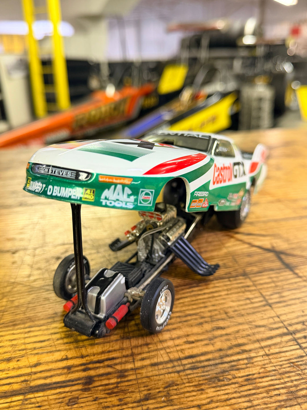 John Force 1997 Castrol GTX Funny Car 1:24 Diecast – Limited 1 of 15,000 (Pre-Owned)