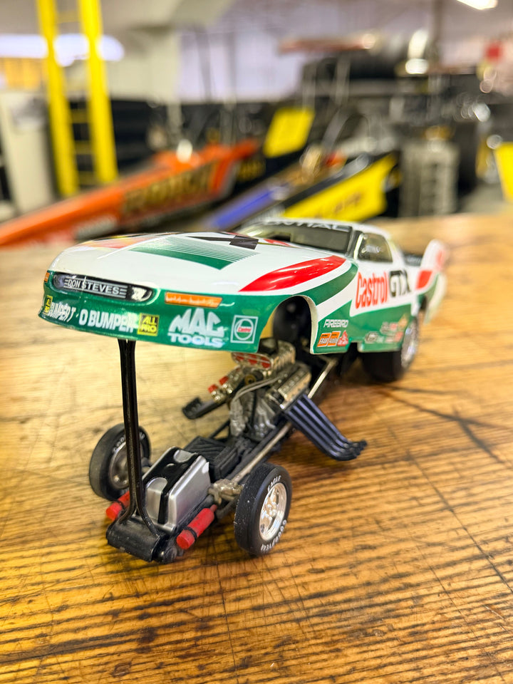 John Force 1997 Castrol GTX Funny Car 1:24 Diecast – Limited 1 of 15,000 (Pre-Owned)