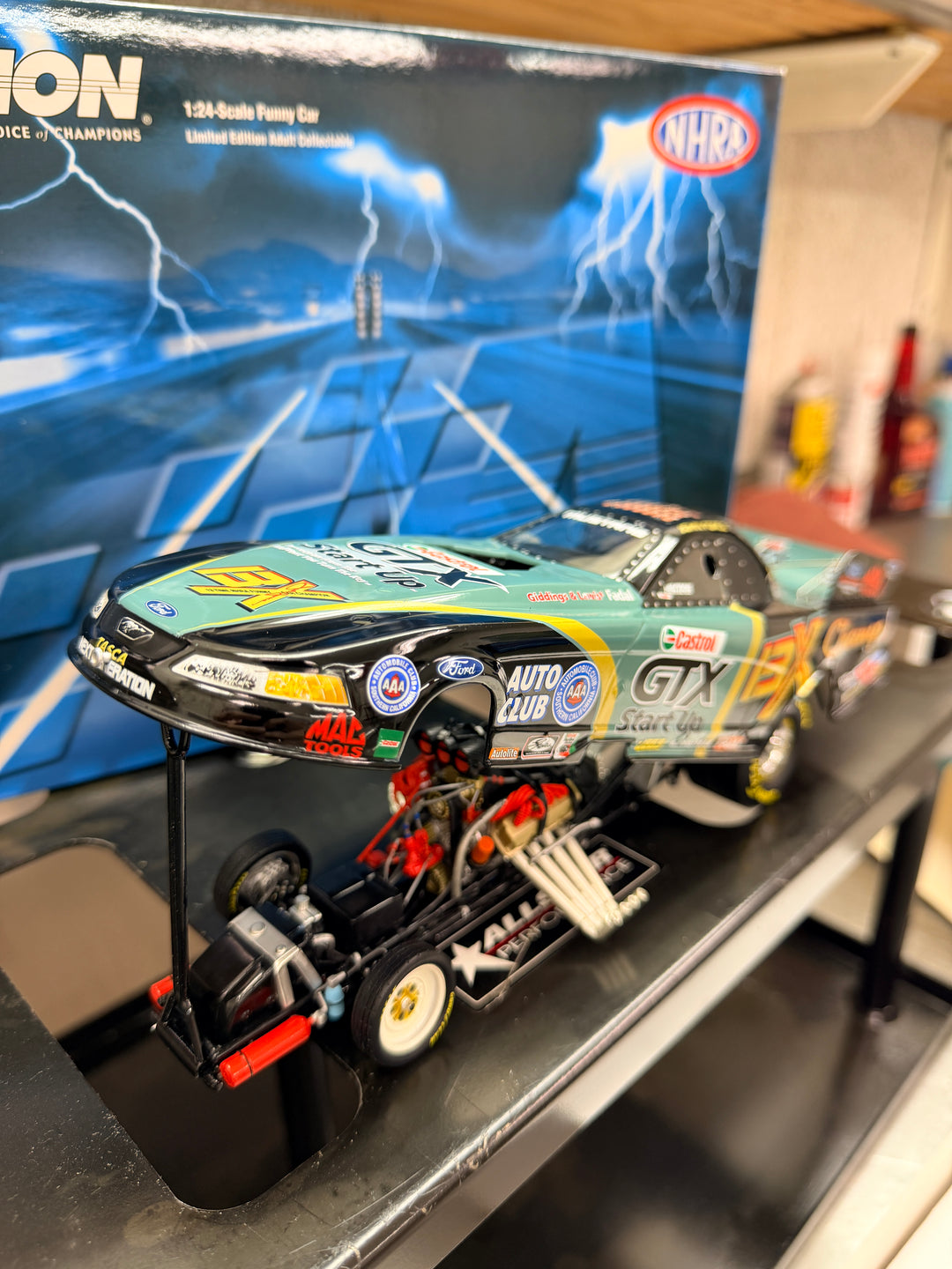 John Force Castrol GTX 13X Champion 2004 Mustang Funny Car 1:24 – NHRA Diecast 1 of 3900