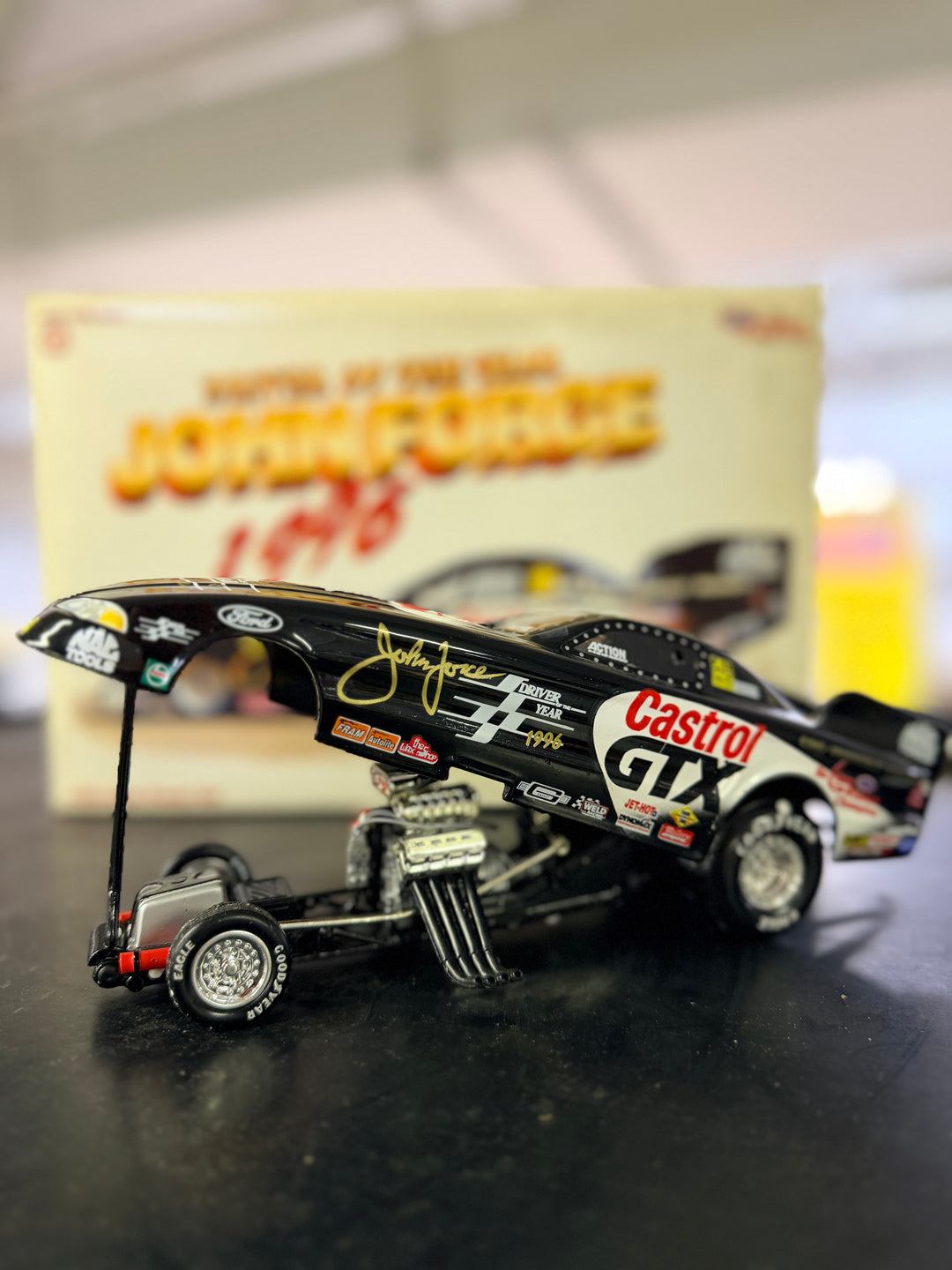 John Force 1996 Driver of the Year Ford Mustang Funny Car 1:24 Diecast – NHRA Collectible | 1 of 5004