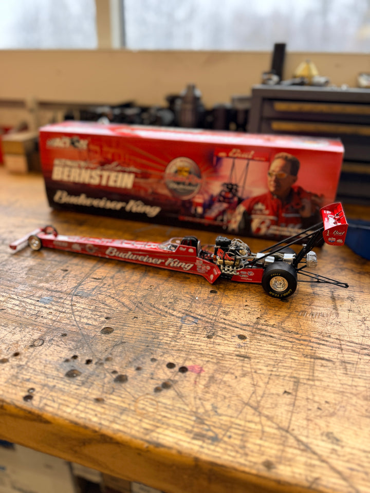 Kenny Bernstein Budweiser King Forever Red 2002 Top Fuel Dragster 1:24 – NHRA Diecast
