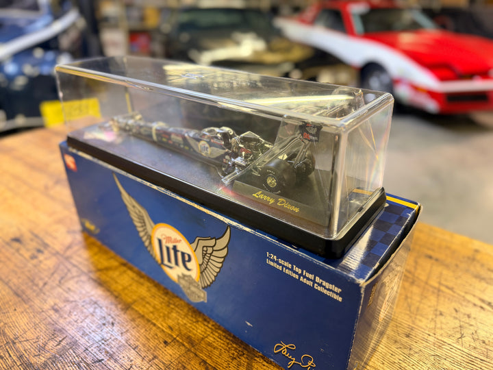 Larry Dixon Harley-Davidson Miller Lite Top Fuel Dragster 1:24 Revell w/ Display Case