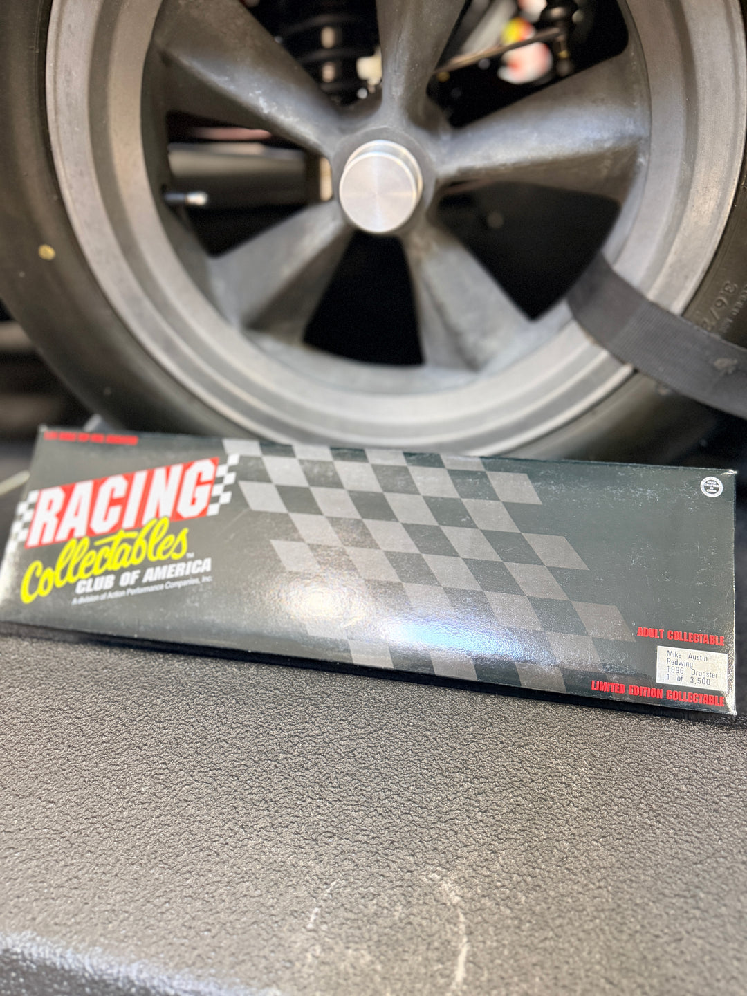 Mike Austin Red Wing Shoes 1996 Top Fuel Dragster 1:24 – Action NHRA Diecast 1 of 3,500