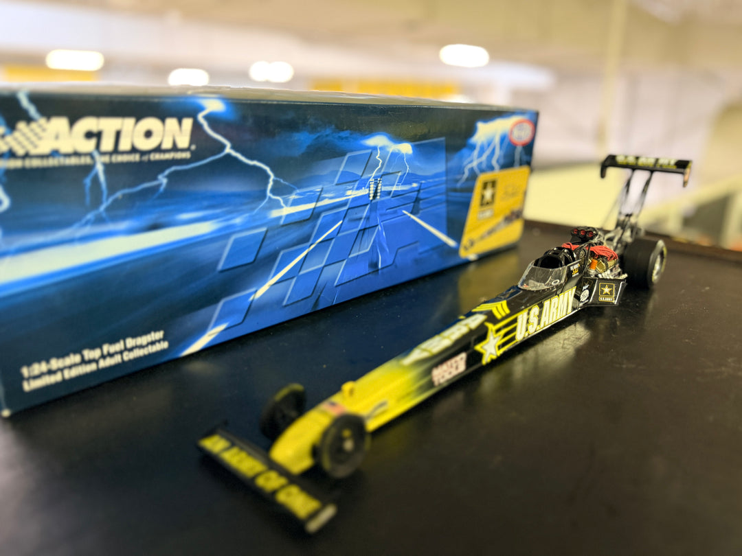 Tony Schumacher U.S. Army NHRA Champion 2005 Top Fuel Dragster 1:24 Action Collectibles 1 of 1572