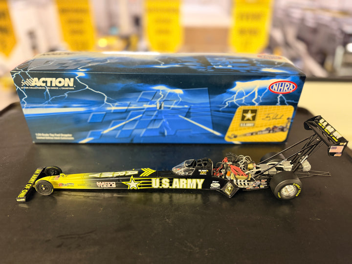 Tony Schumacher U.S. Army NHRA Champion 2005 Top Fuel Dragster 1:24 Action Collectibles 1 of 1572